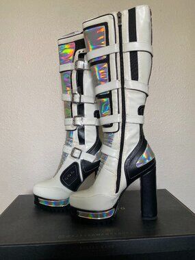 Azalea Wang Leader Knee-High Boot Holo White - Size 8.5
